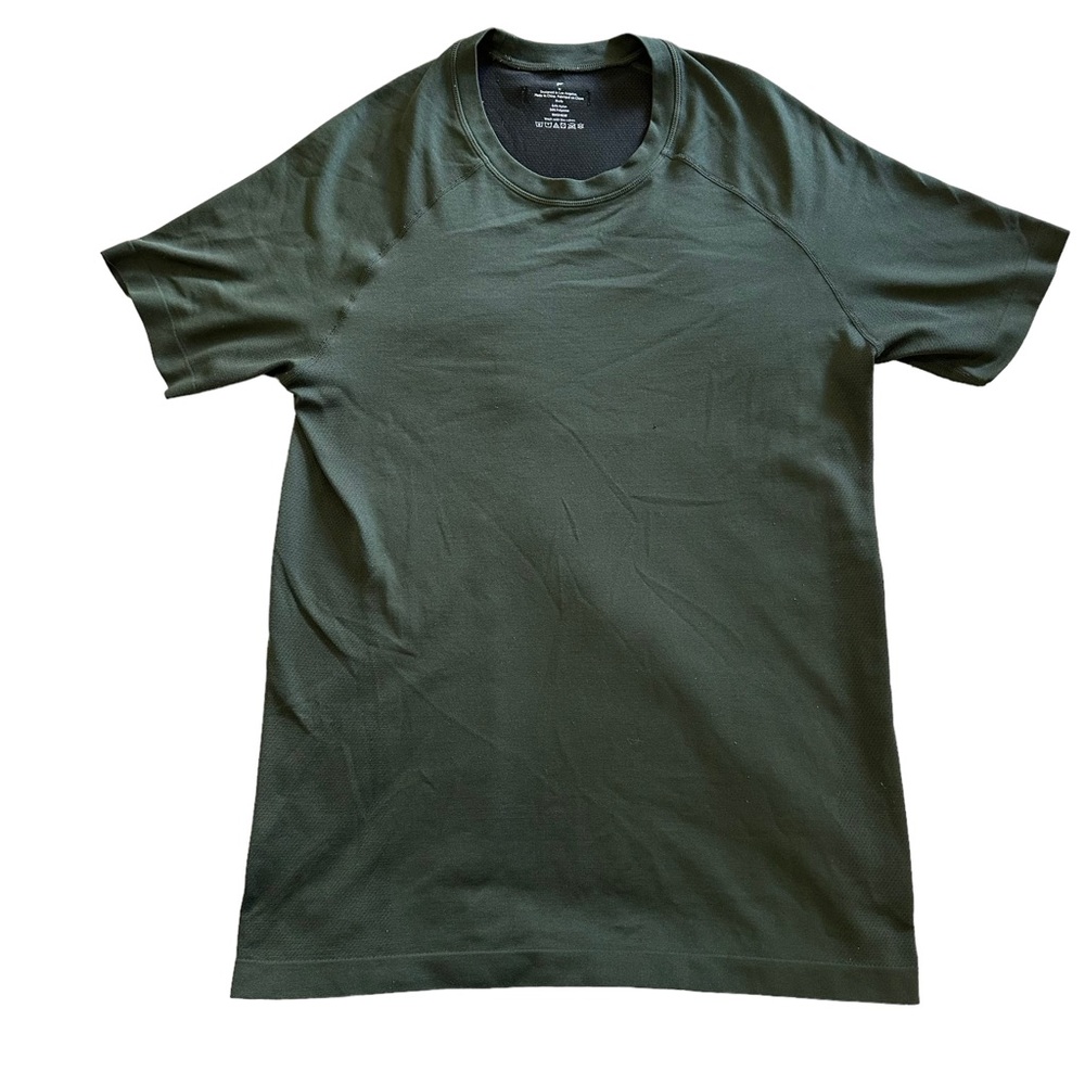 Fabletics Athletic Men’s T-shirt Size M